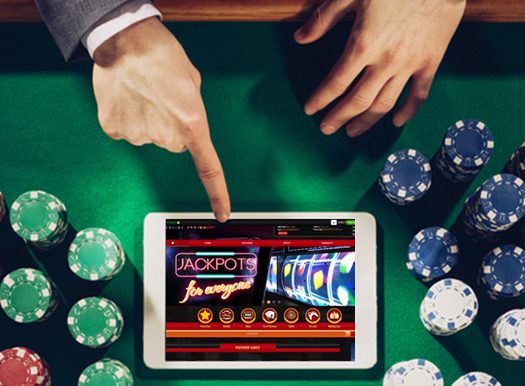 Real dilerlərlə blackjack oynamaq Eyləncəli və qazanc dolu bir təcrübə